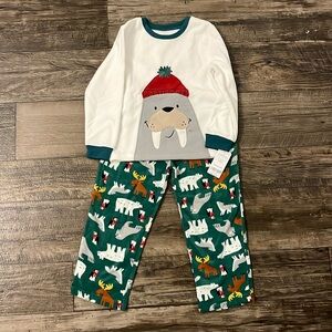 Brand New fleece winter pajamas size 5T